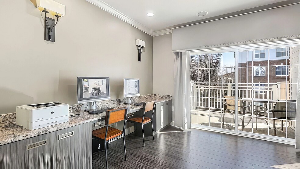 Building Photo - 10360 Swift Stream Pl