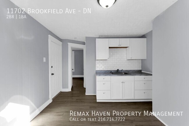 Building Photo - 11702 Brookfield Ave