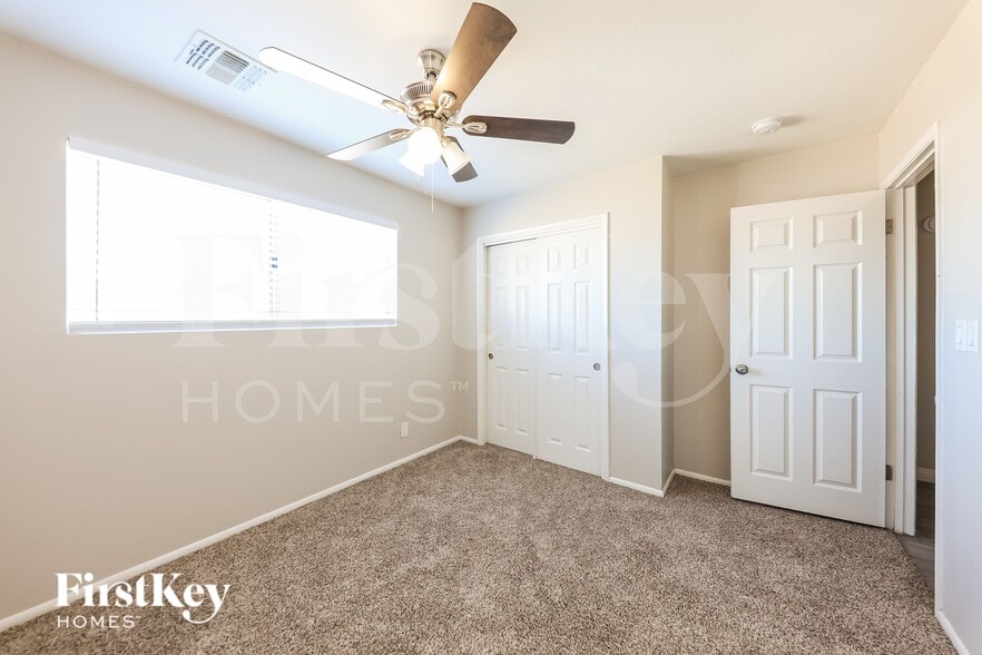 Building Photo - 13642 N 31st Dr