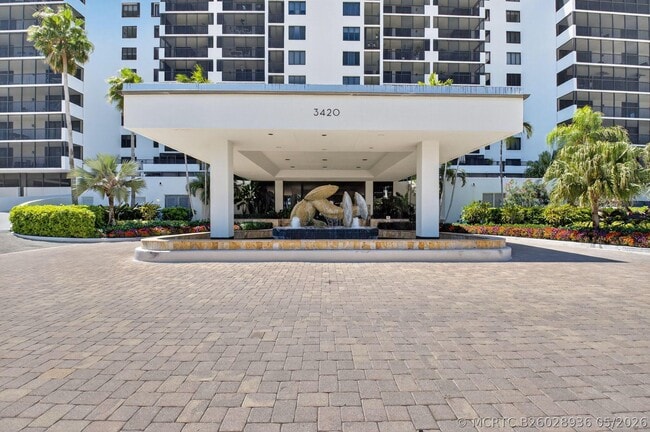 Building Photo - 3420 S Ocean Blvd