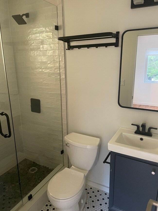 Building Photo - 135 Zamora Ave