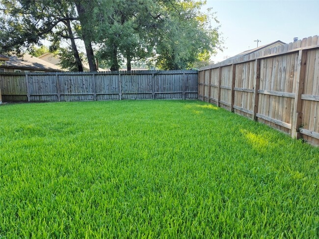 Building Photo - 13211 Whitchurch Way