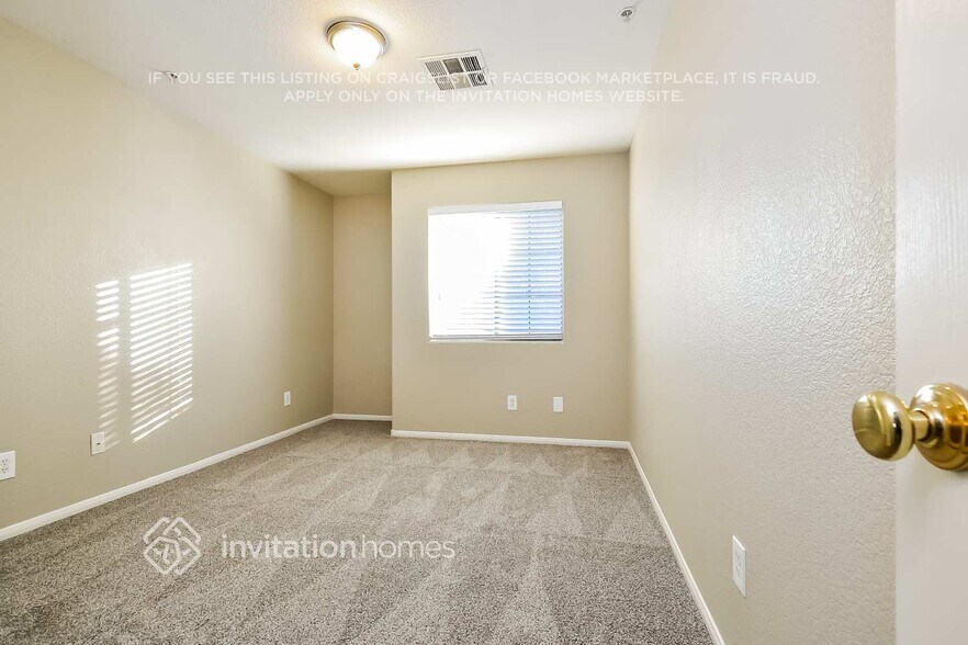 Building Photo - 739 Tree Vista Ct