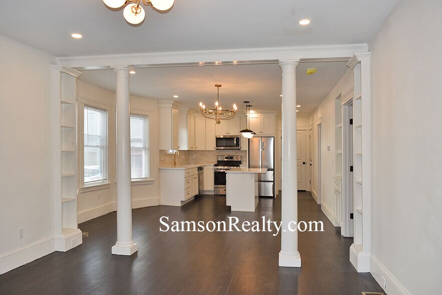 Building Photo - 405 Morris Ave