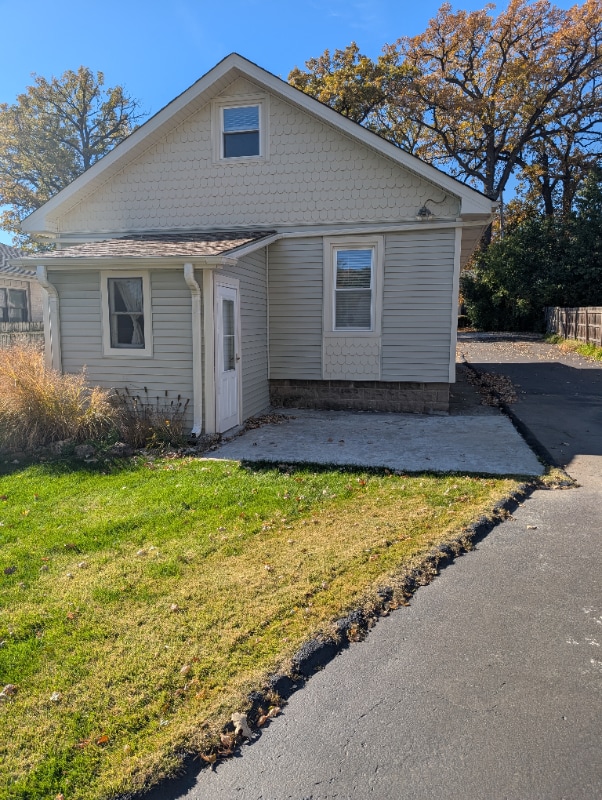 Building Photo - 14837 Keating Ave