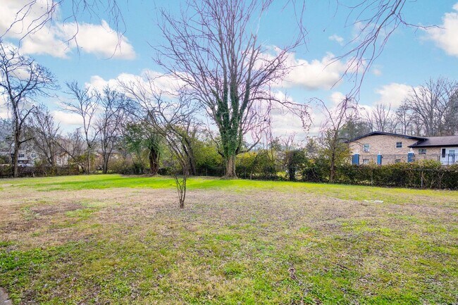 Building Photo - 3334 Gundy Dr