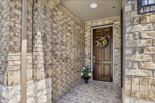 Building Photo - 18102 Humber River Ln