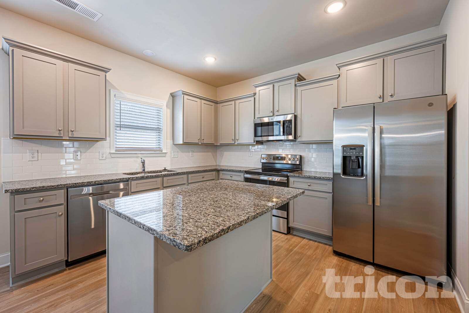 Building Photo - 210 Margrave Dr