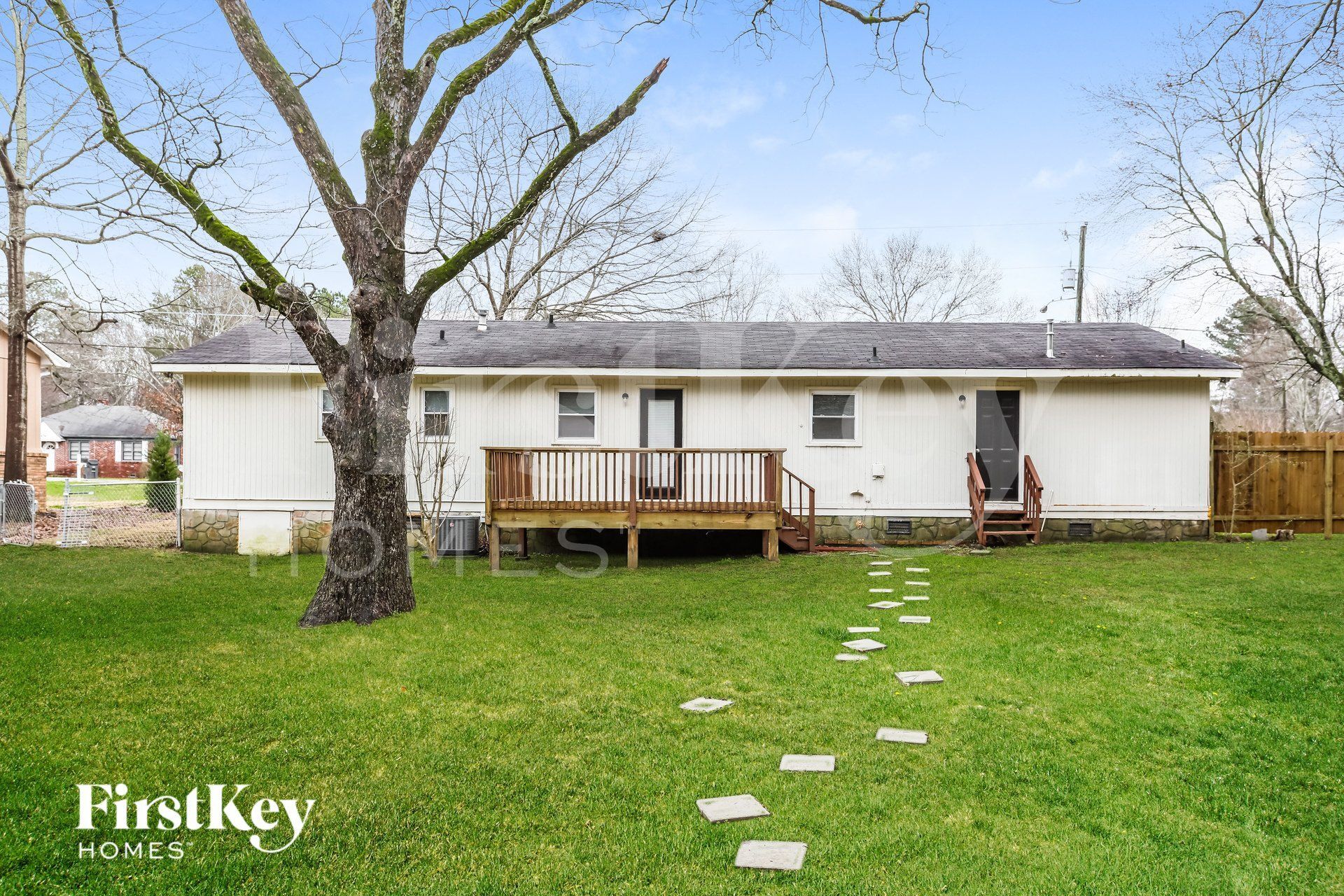 Building Photo - 2306 Wisteria Dr SW