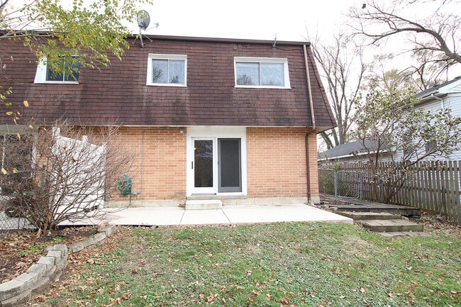 Building Photo - 24218 W Main St