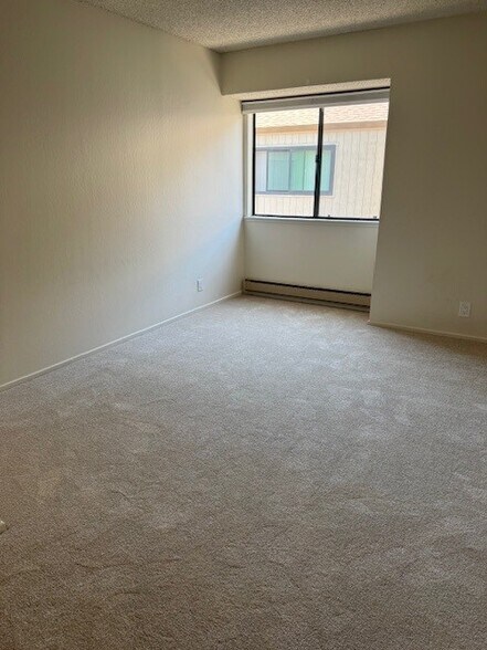 Building Photo - 936 Kiely Blvd