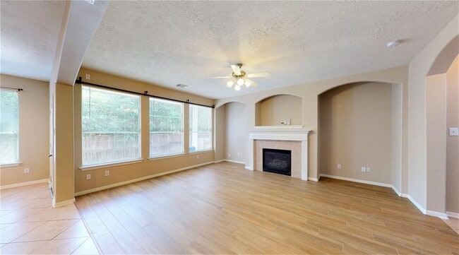 Building Photo - 23 Benedict Canyon Loop