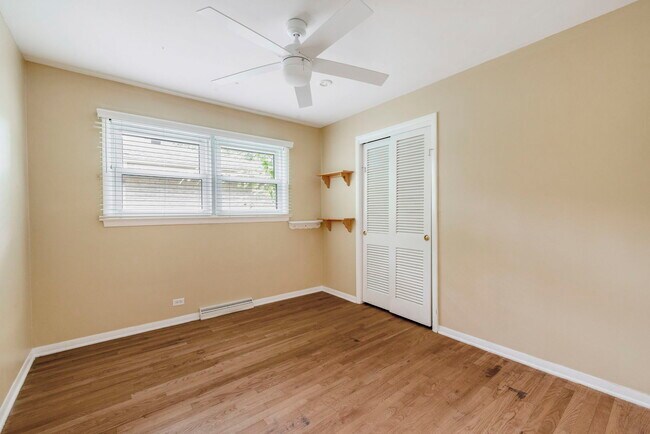 Building Photo - 146 Millbrook Ln