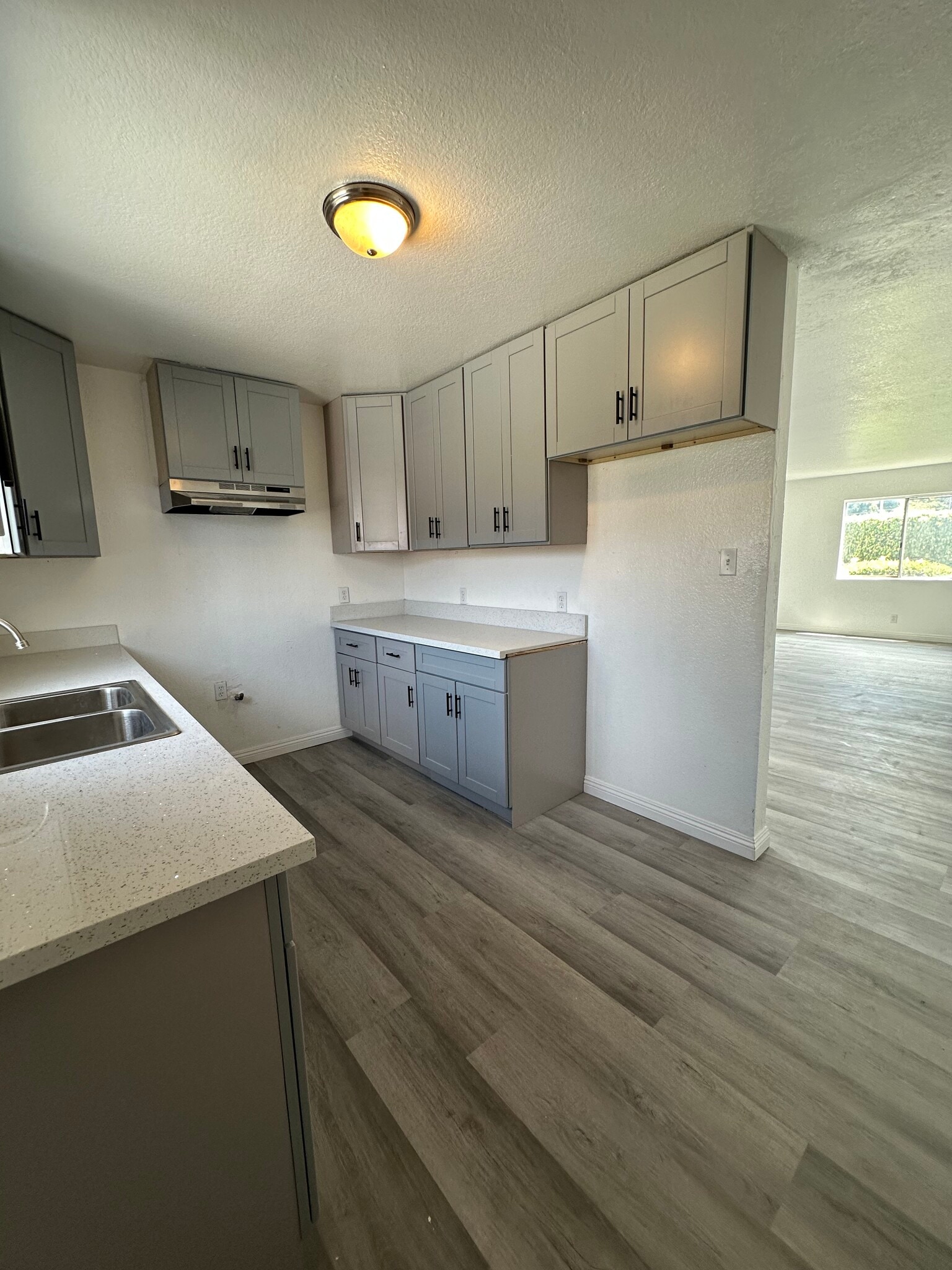 Kitchen (will include stove) - 1503 W 85th St