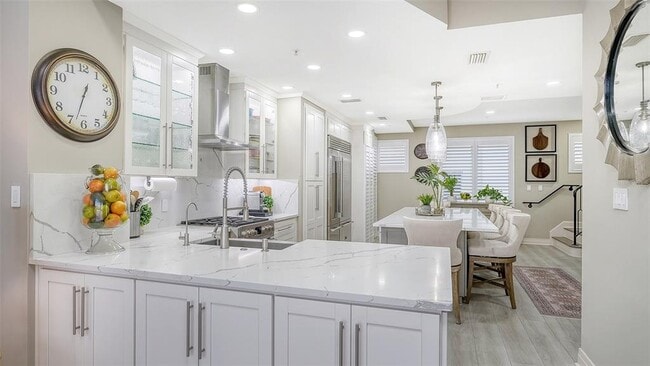 Building Photo - 235 Cocoanut Ave