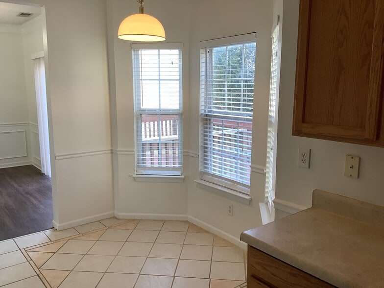 Building Photo - 214 Long Creek Pky