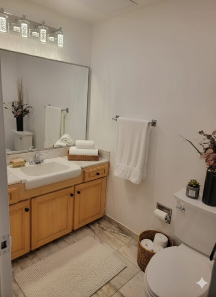 Building Photo - 10450 Wilshire Blvd