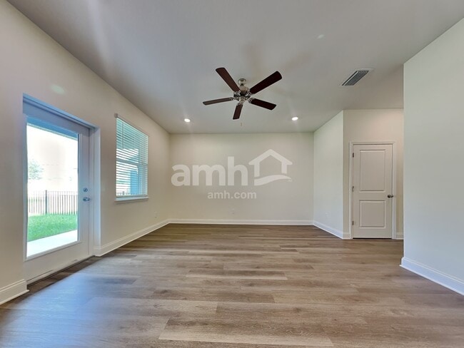 Building Photo - 940 Grafton Ridge Dr