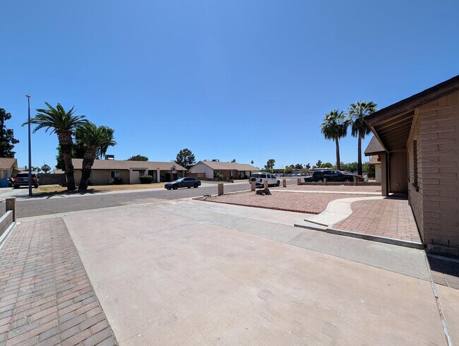Building Photo - 3848 W North Ln