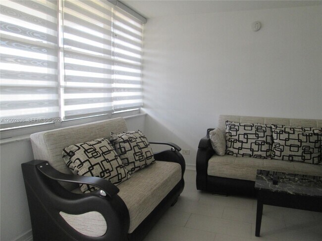 Building Photo - 251 174th St