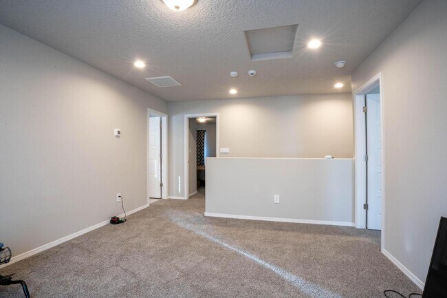 Building Photo - 10753 Aspiration Ln SW