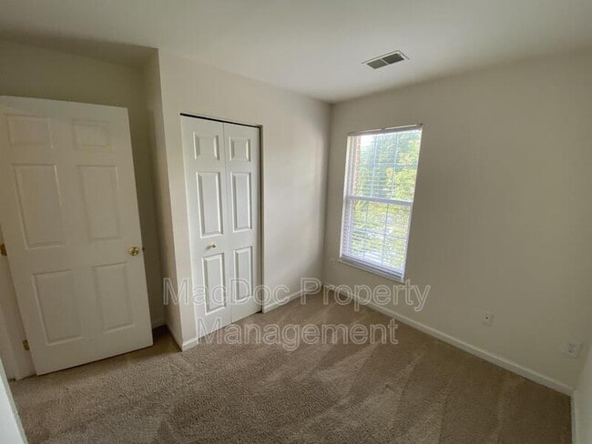 Building Photo - 4204 Apgar Ct