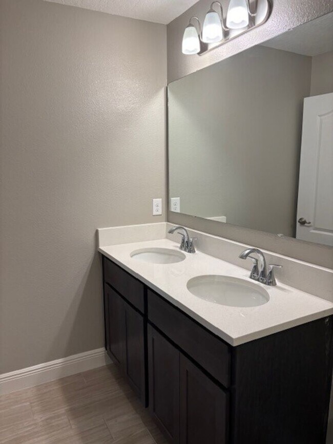 Building Photo - FOR RENT – Luxury Model Home in Elegant Ma...