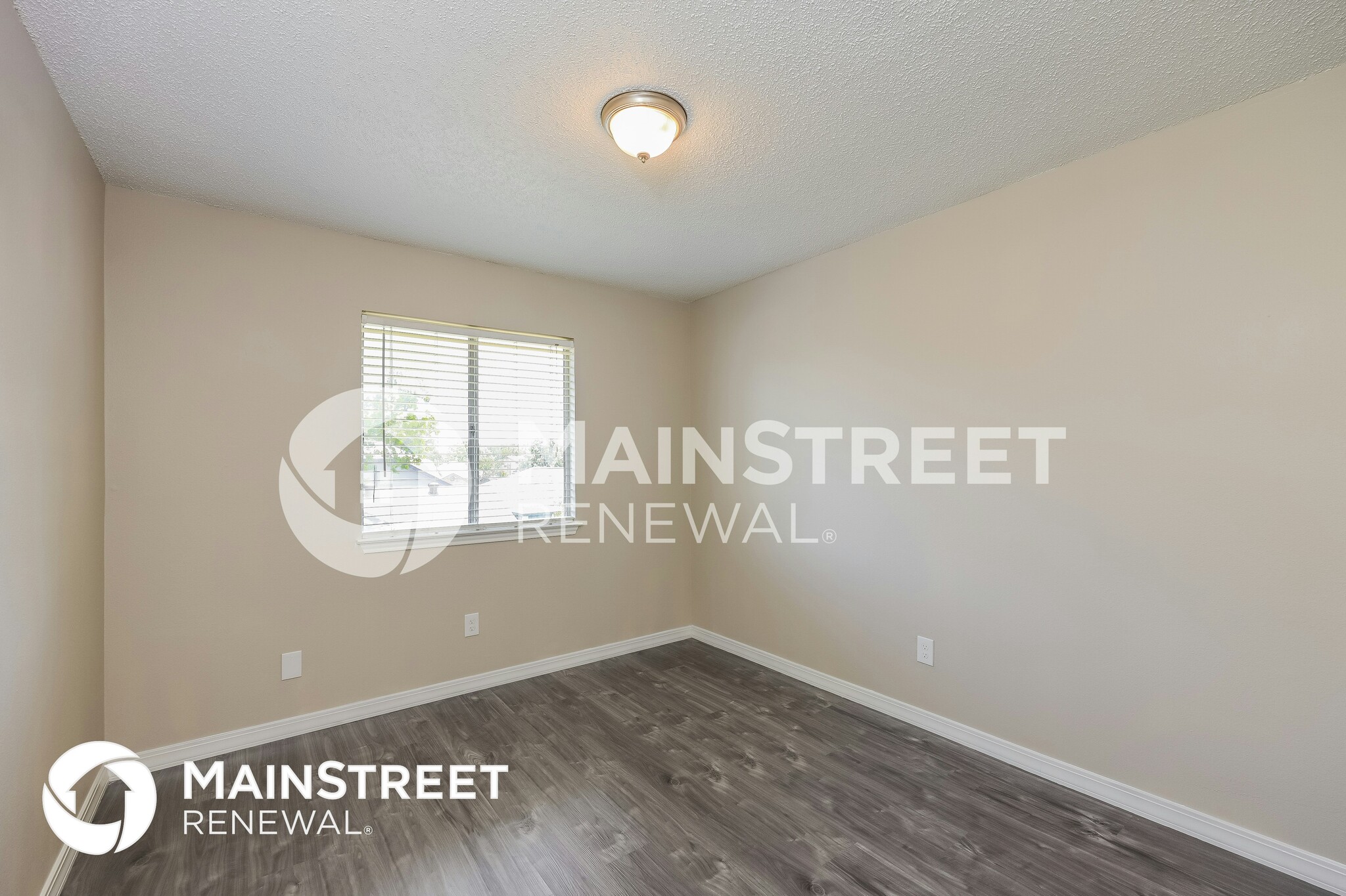 Building Photo - 6818 Still Lake Dr