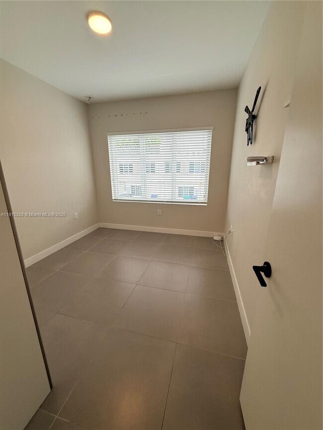 Building Photo - 25743 SW 144th Ave