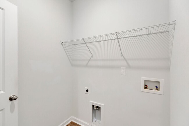 Building Photo - Beautiful One Story home in McKewn