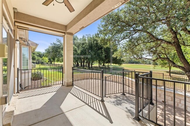 Building Photo - 808 Armstrong Dr