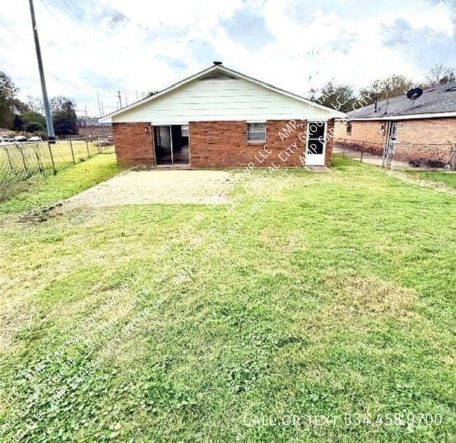 Building Photo - 154 Briarbrook Dr