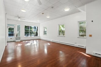 Building Photo - Prime Commercial Space on Minnehaha Avenue!