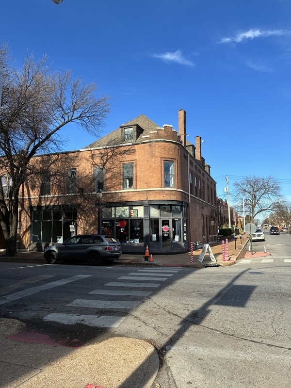 Building Photo - Nebraska Ave. - 3349 Nebraska