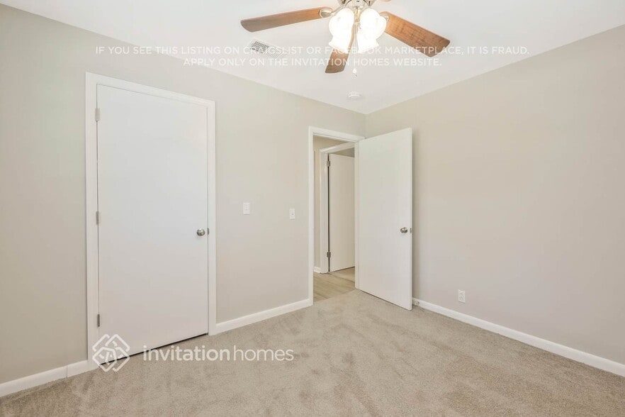 Building Photo - 118 Robinhood Cir