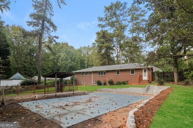 Building Photo - 1255 Angelia Dr SW