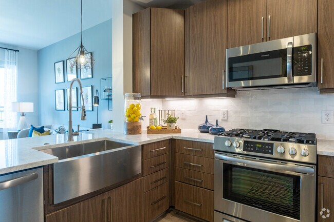 1 BR, 1 BA - 709 SF - Live at Memorial