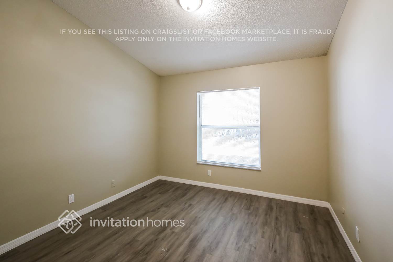 Building Photo - 7570 NW 47th Ave