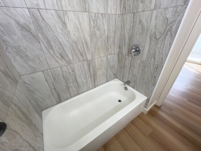 Building Photo - 1417 N Pennsylvania Ave