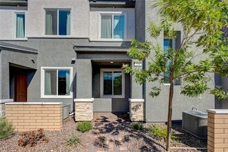 Building Photo - 230 Freeport Vw Pl