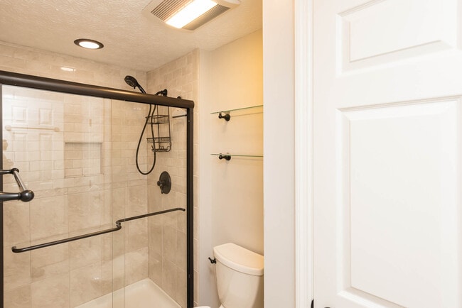 Building Photo - 5952 Sachem Ct