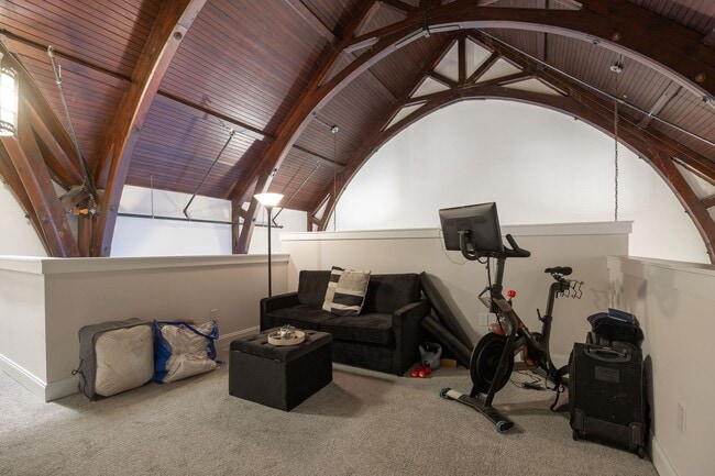 Building Photo - Newbold Square Church