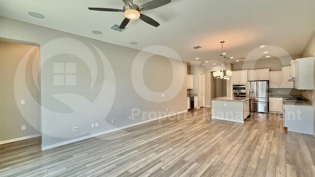 Building Photo - 3951 E Pinto Dr