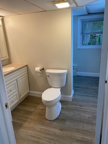 Bathroom/Laundry - 382 Riverside Dr