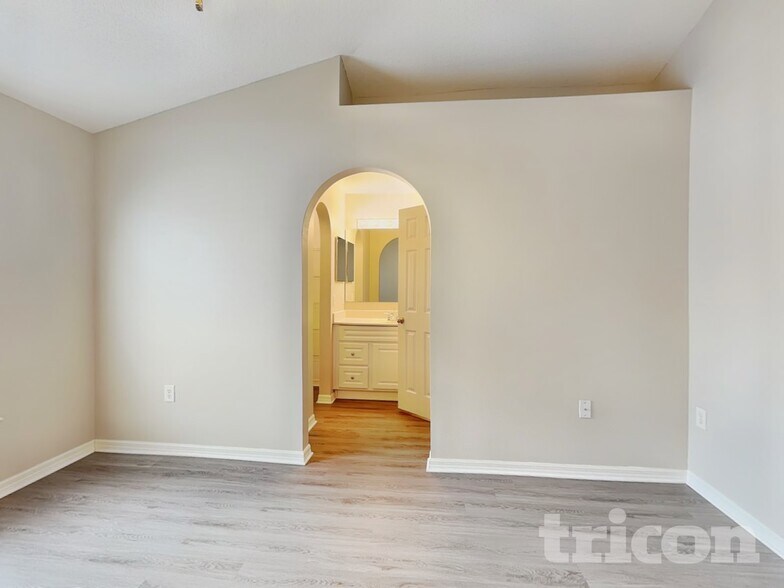 Building Photo - 13822 Gentle Woods Ave