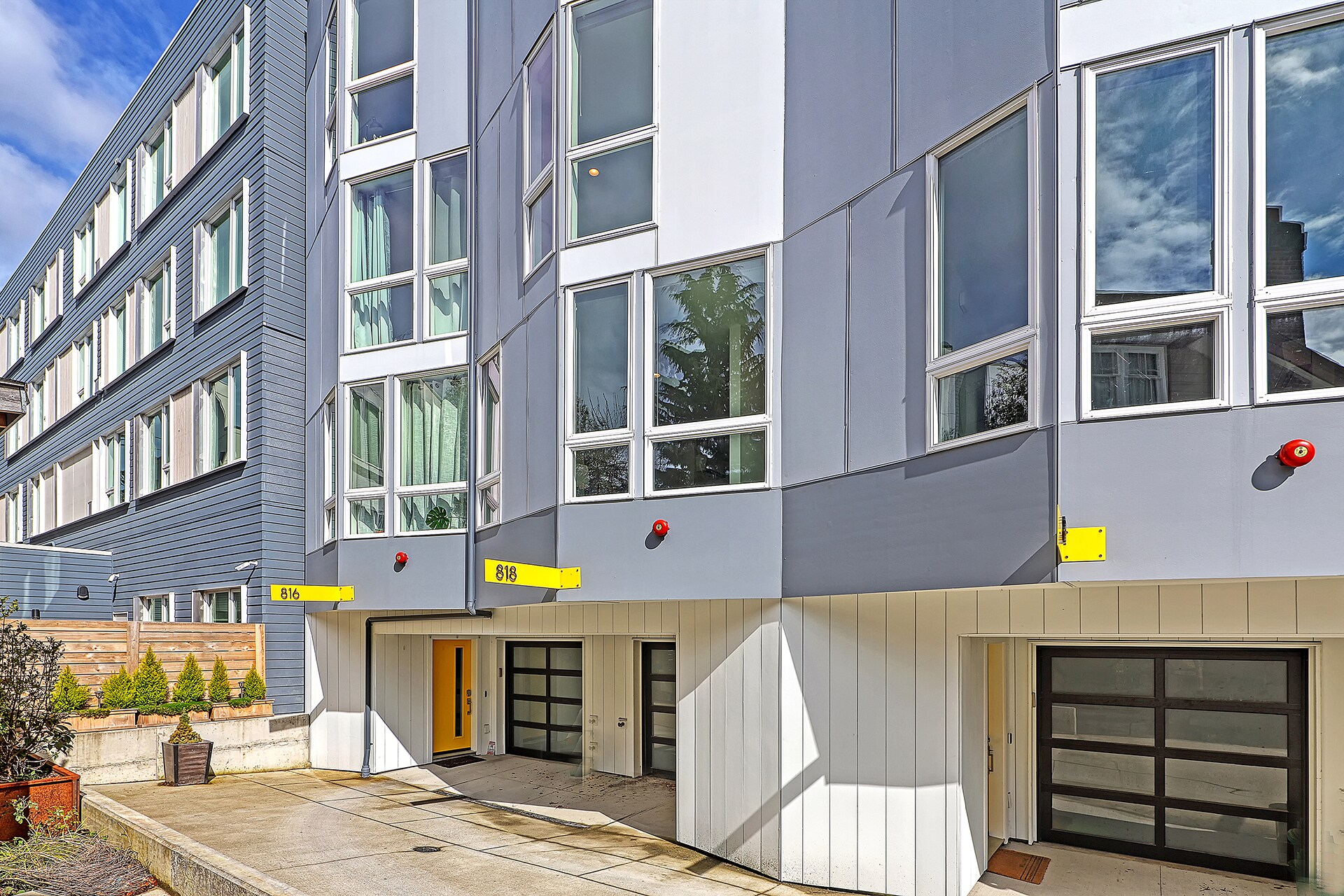 818 is one of 5 row houses in the building - 818 N 47th St