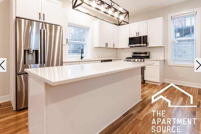 Building Photo - 858 N Paulina St