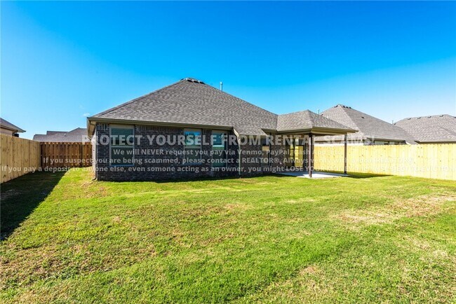 Building Photo - 50 N Benchmark Ln