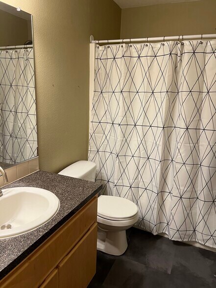 Full bath upstairs - 2185 N P St