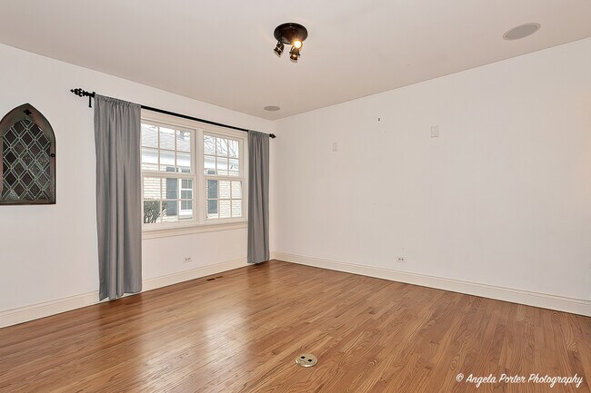 Building Photo - 756 Stonegate Rd